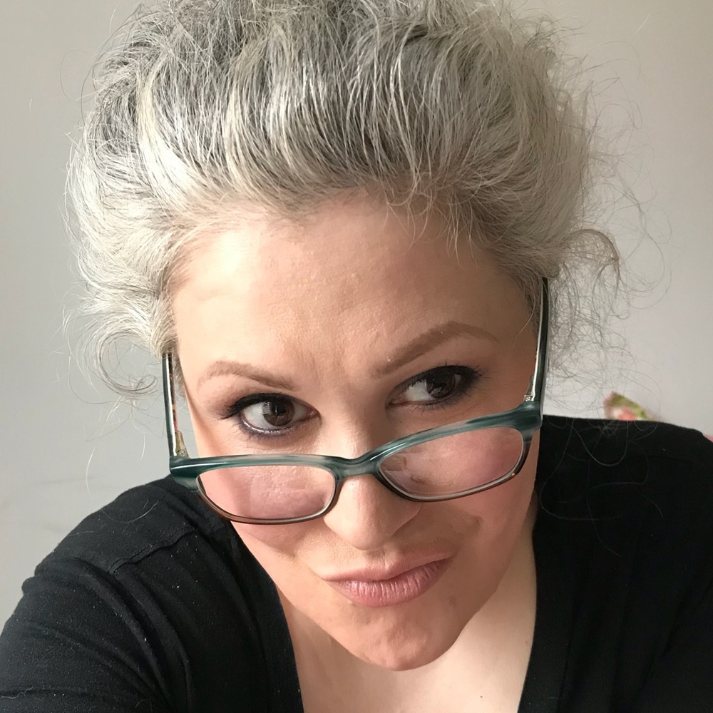 Meet your Posher, Jenifer